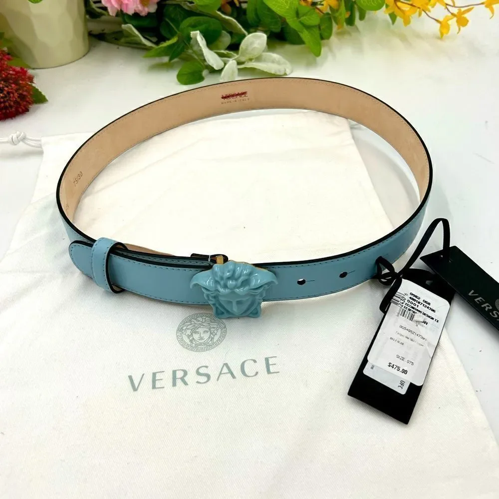 Women’s Versace medusa head leather belt size 75 cm made in Italy. Medusa patent leather belt Versace Red size 70 cm in Patent  main image 4